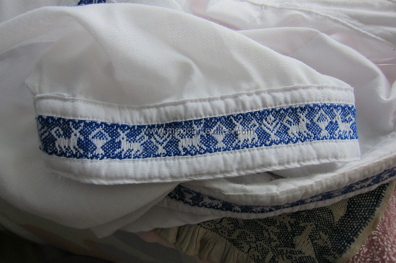 Ixtenco_embroidery_ (5 of 34).jpg - Part of a mens shirt created for resale.